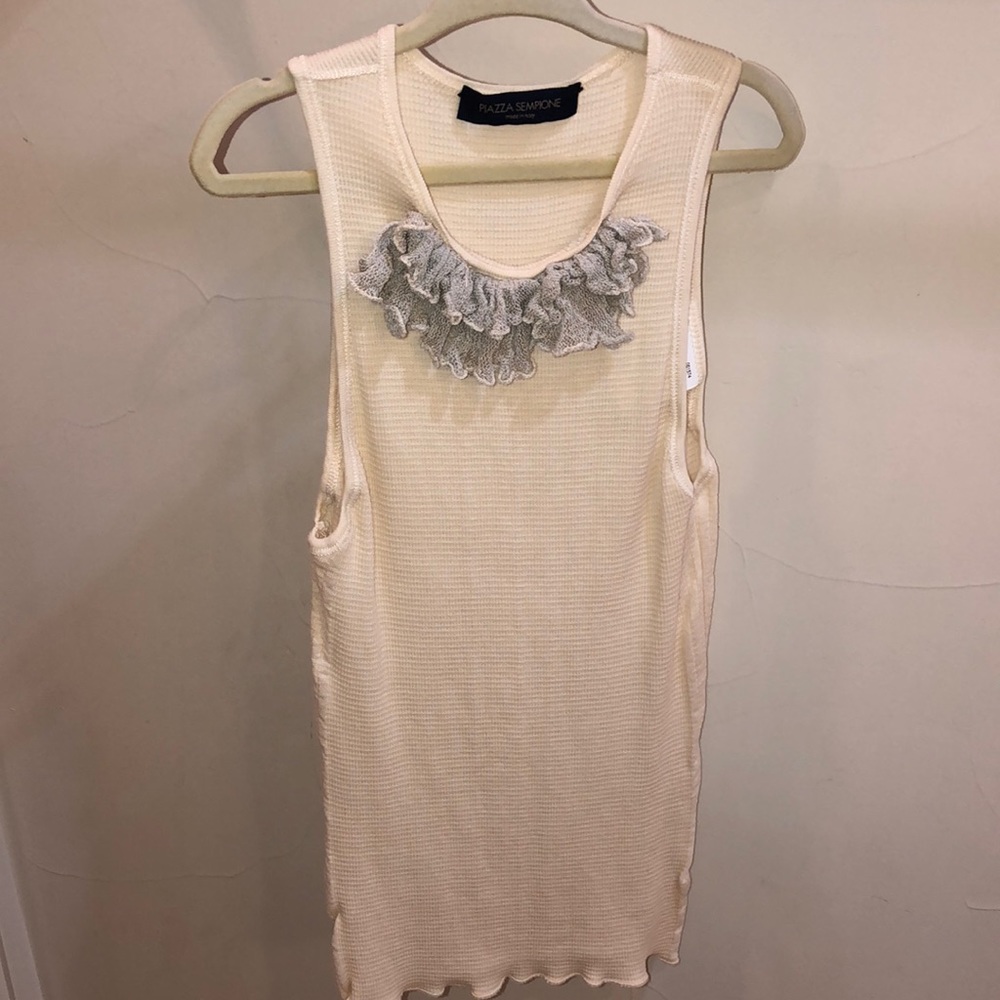 Piazza Sempione tank w ruffle size M